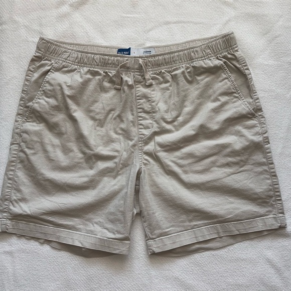Old Navy pull-on chino jogger shorts w/ built in flex - Picture 1 of 3